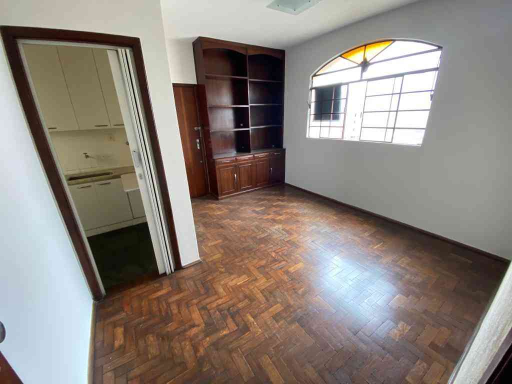 Apartamento com 3 quartos à venda no bairro Nova Suíssa, 100m²