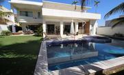 Casa em Condomínio, 5 Quartos, 4 Vagas, 5 Suites