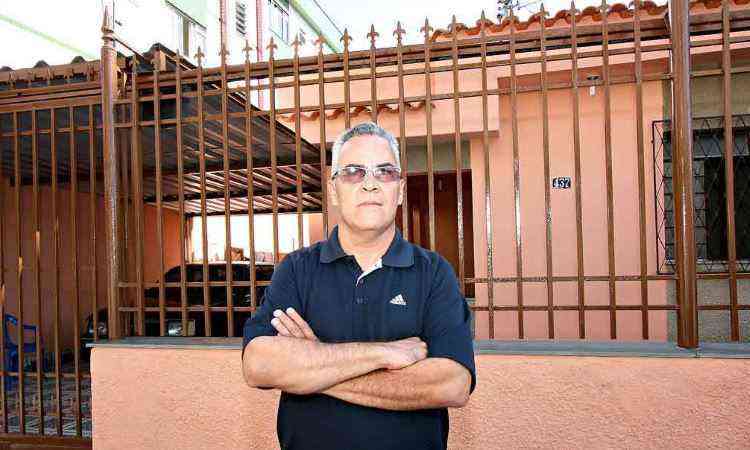 Walmir Augusto Silva mora h mais de 50 anos no Bairro da Graa e conhece praticamente todos os moradores - Edsio Ferreira/EM/D.A Press