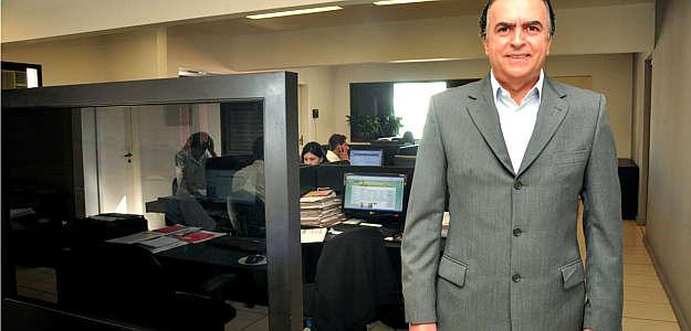 Conselheiro do Creci-Minas, Cinzio Pereira recomenda as buscas nos classificados para encontrar usados com mais facilidade - Eduardo Almeida/RA Studio