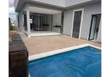 Casa, 3 Quartos, 4 Vagas, 3 Suites