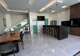 Casa em Condomínio, 4 Quartos, 4 Vagas, 2 Suites