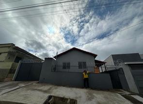 Casa, 3 Quartos, 4 Vagas para alugar em Centro, Nepomuceno, MG valor de R$ 1.400,00 no Lugar Certo