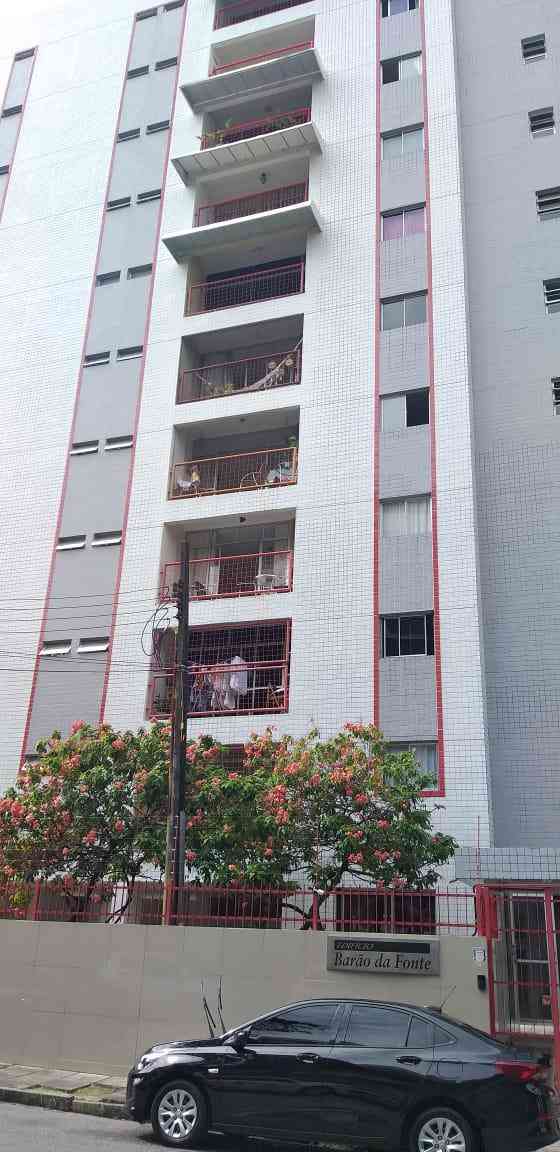 Apartamento com 3 quartos à venda no bairro Aflitos, 110m²