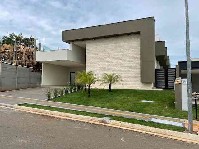 Casa em Condomínio com 4 quartos à venda no bairro Portal do Sol Green, 260m²