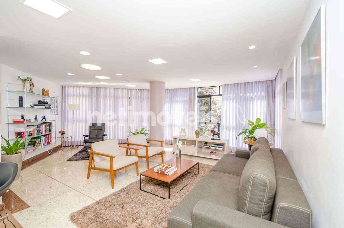 Apartamento com 4 quartos à venda no bairro Serra, 200m²