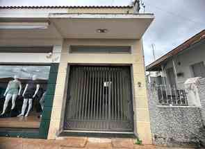 Casa, 5 Quartos, 2 Vagas, 1 Suite para alugar em Centro, Nepomuceno, MG valor de R$ 2.800,00 no Lugar Certo