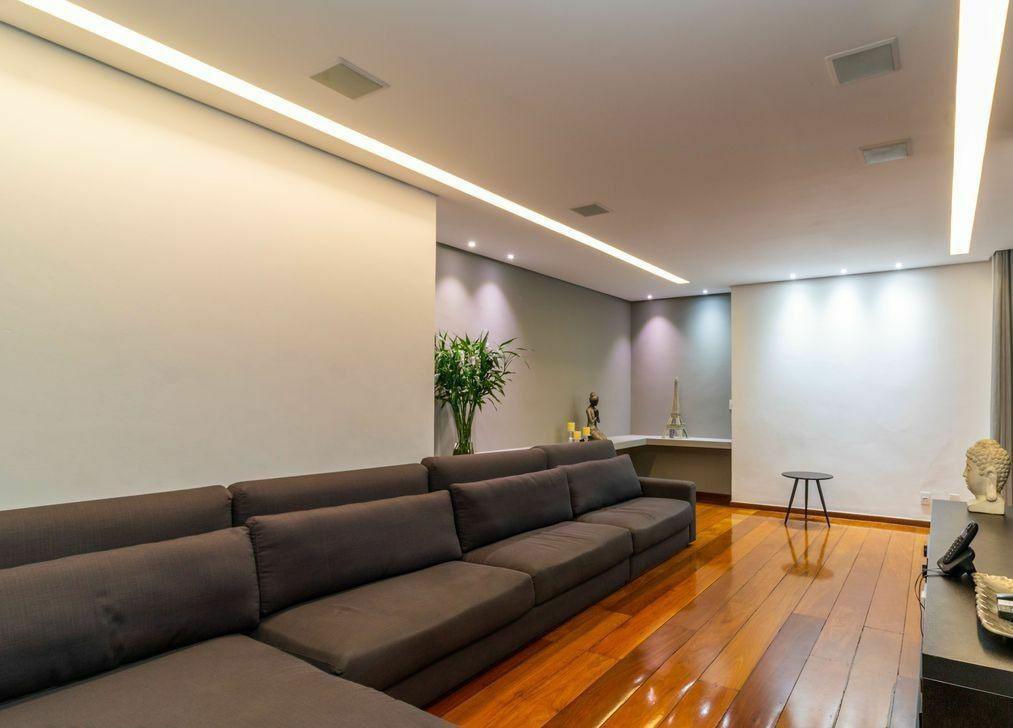 Apartamento com 4 quartos à venda no bairro Lourdes, 180m²