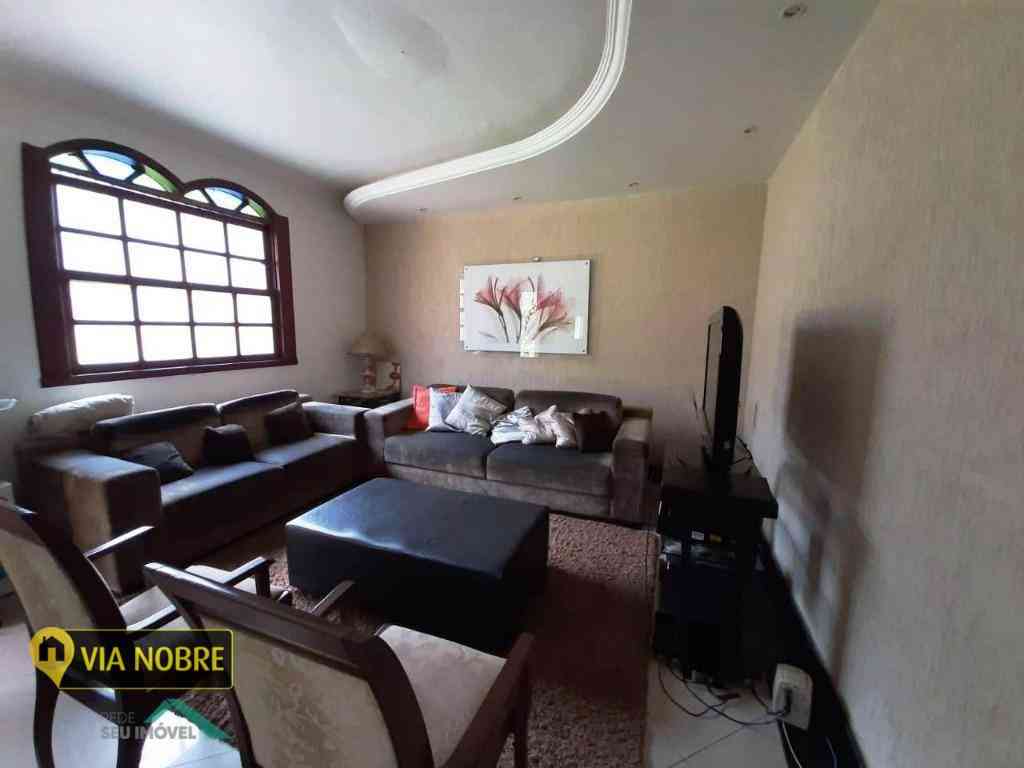 Casa em Condomínio com 4 quartos à venda no bairro Betânia, 358m²