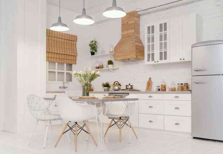 O que não pode faltar na sua cozinha do estilo minimalista é a cor branca. / Foto: Freepik - 