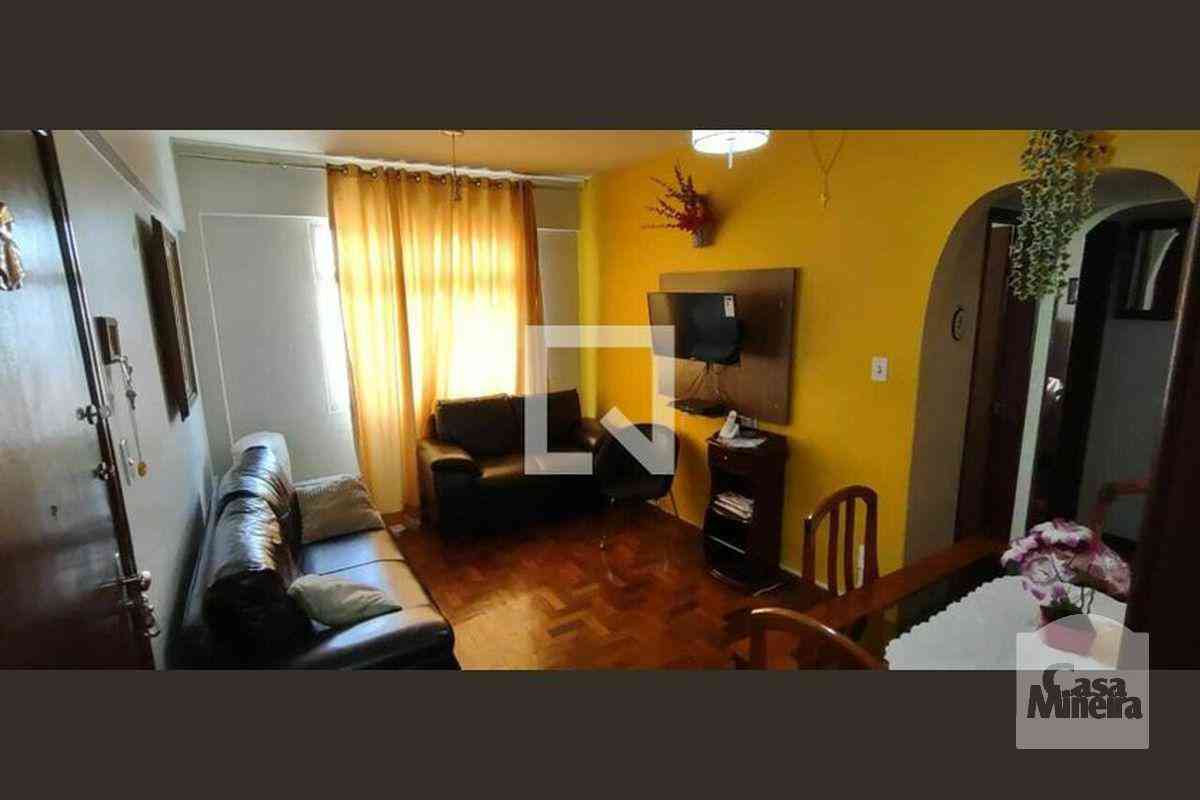 Apartamento com 2 quartos à venda no bairro Carlos Prates, 65m²