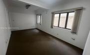 Andar, 14 Quartos, 10 Vagas