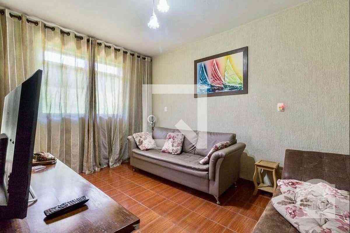 Casa com 3 quartos à venda no bairro Monte Castelo, 207m²