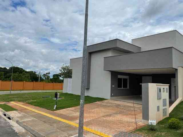 Casa em Condomínio com 4 quartos à venda no bairro Portal do Sol Green, 238m²