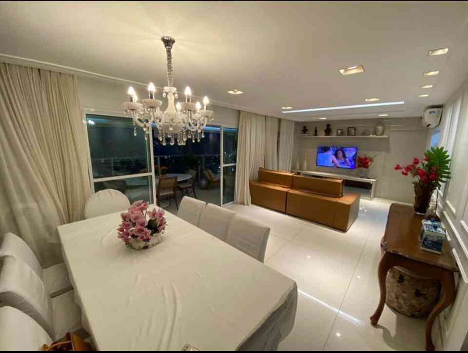 Apartamento com 3 quartos à venda no bairro Ponta D'areia, 142m²