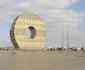 Prédio em forma circular de 'rosquinha' é inaugurado na China