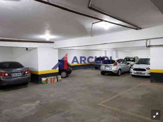 Garagem à venda no bairro Santa Lúcia, 12m²