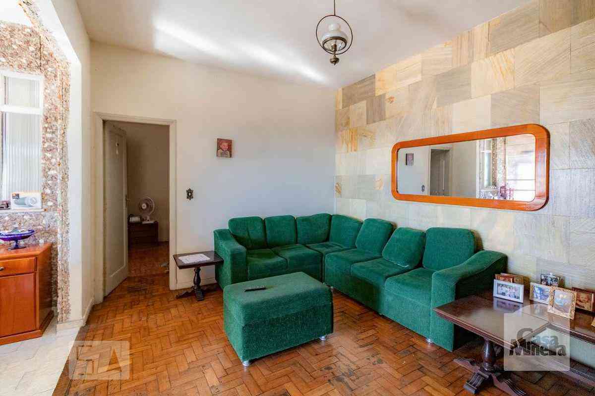 Casa com 2 quartos à venda no bairro Concórdia, 90m²