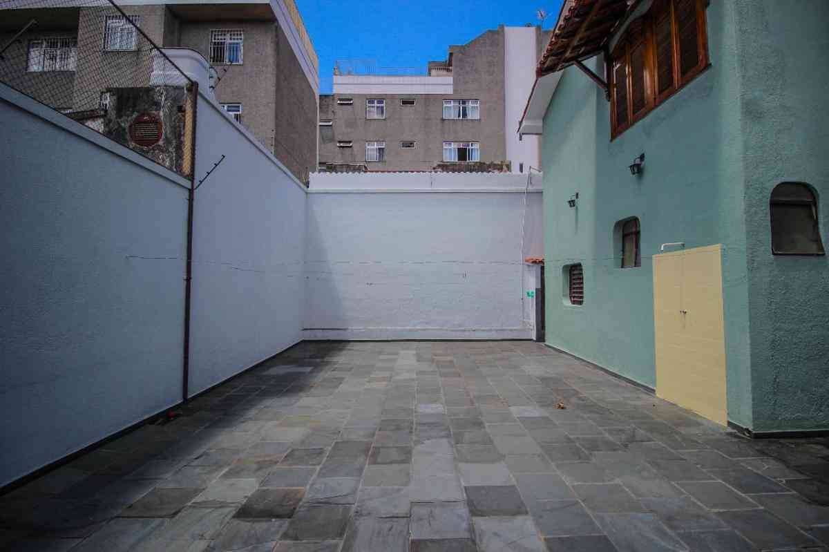 Casa Comercial com 6 quartos para alugar no bairro Graça, 300m²