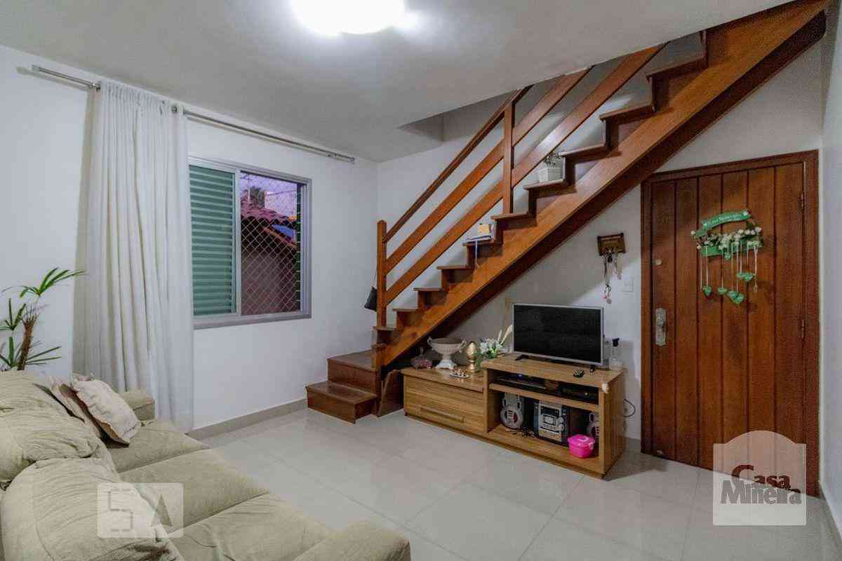 Cobertura com 3 quartos à venda no bairro Cachoeirinha, 160m²