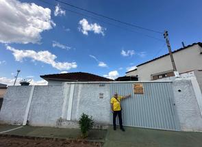 Casa, 2 Quartos, 1 Vaga para alugar em Centro, Nepomuceno, MG valor de R$ 800,00 no Lugar Certo