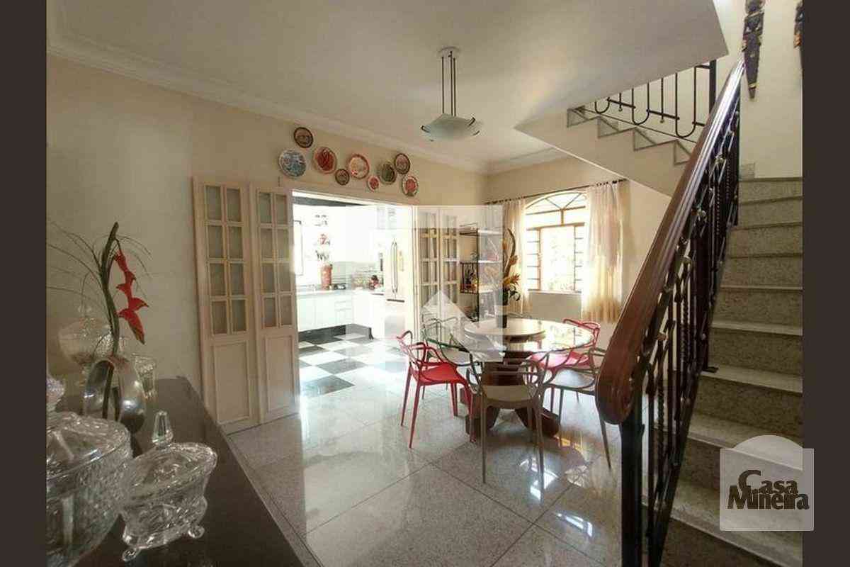 Casa com 4 quartos à venda no bairro Novo Eldorado, 360m²