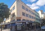 Prédio, 40 Vagas, 9 Suites
