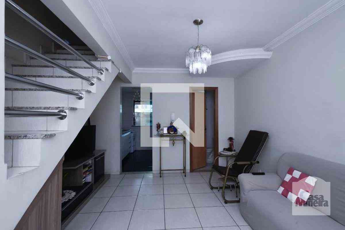Casa com 2 quartos à venda no bairro Minaslândia (p Maio), 63m²