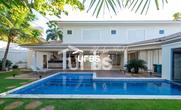 Casa em Condomínio, 5 Quartos, 6 Vagas, 4 Suites