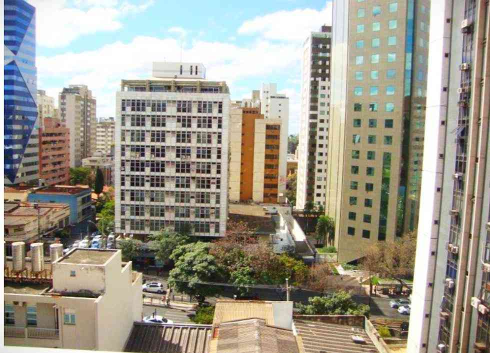 Apartamento com 4 quartos à venda no bairro Santo Antônio, 148m²