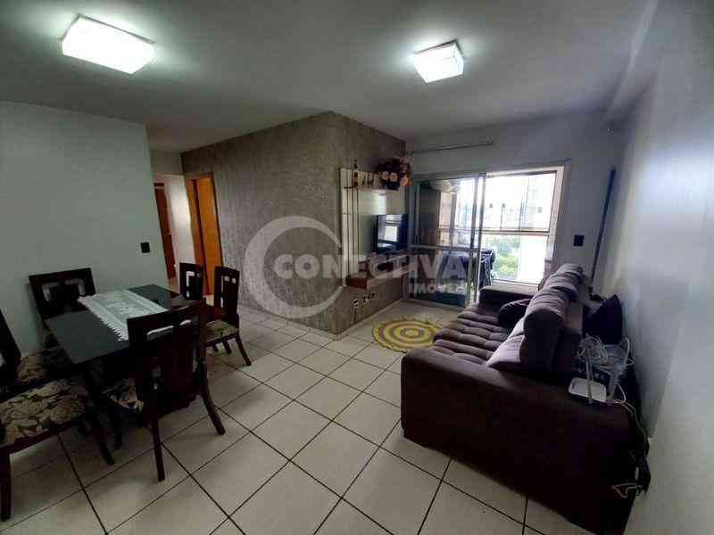 Apartamento com 3 quartos à venda no bairro Residencial Eldorado, 82m²