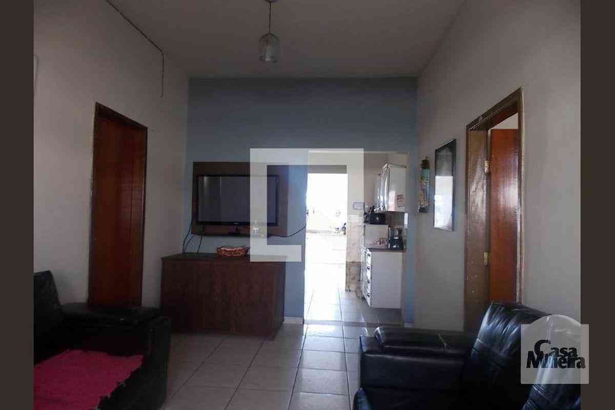 Casa com 4 quartos à venda no bairro Eldorado, 180m²