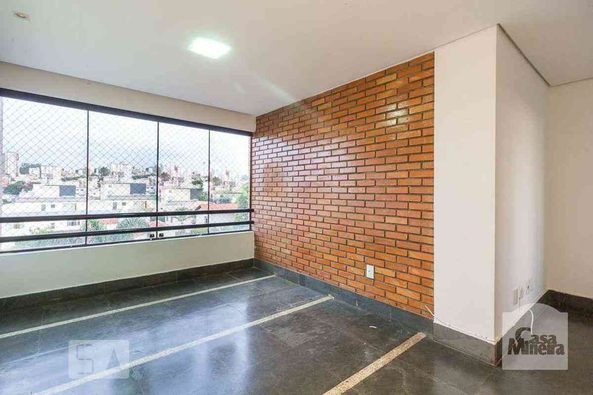 Apartamento com 3 quartos à venda no bairro Ouro Preto, 75m²