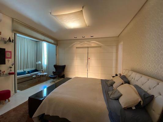 Quarto Casal