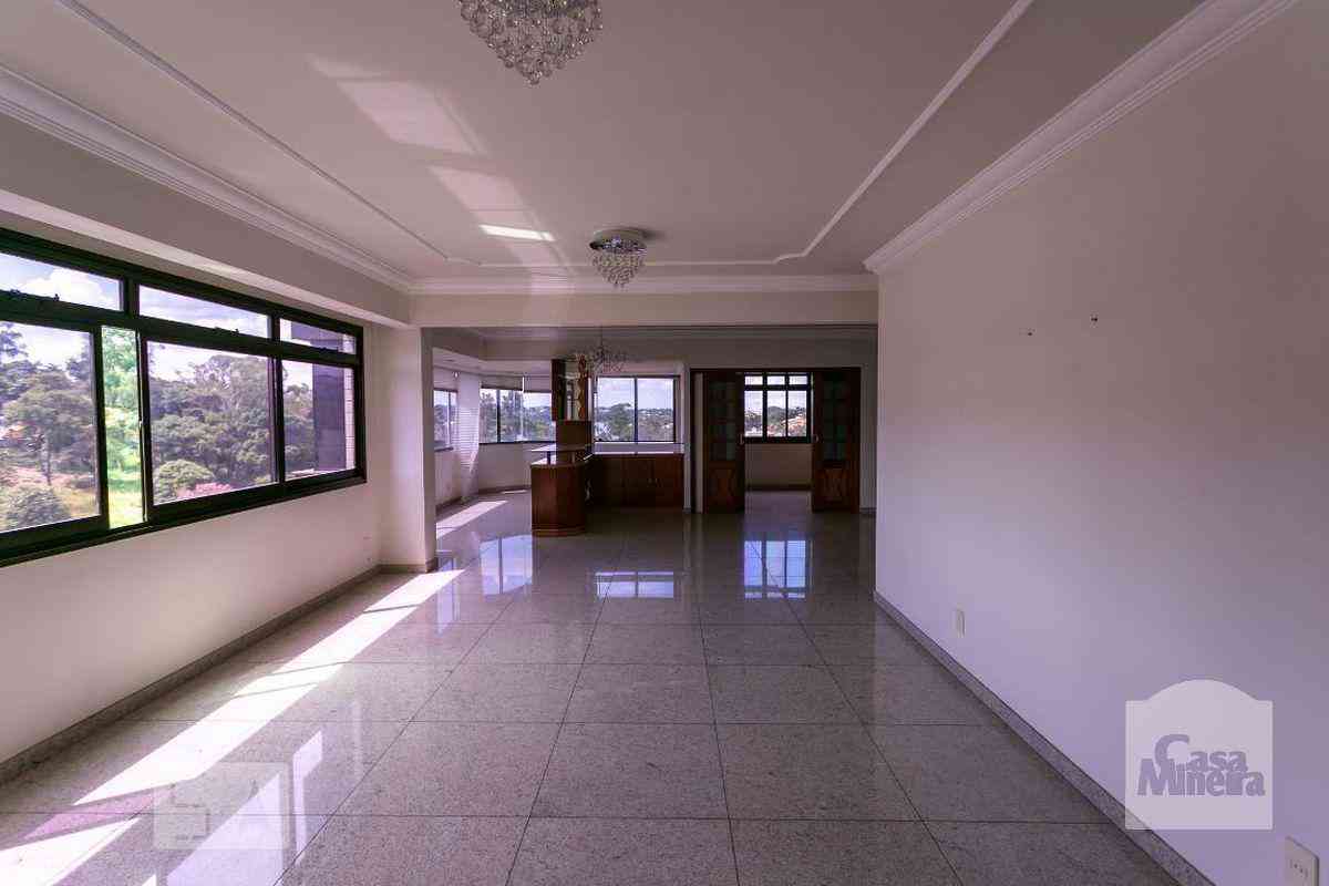 Apartamento com 4 quartos à venda no bairro Ouro Preto, 300m²