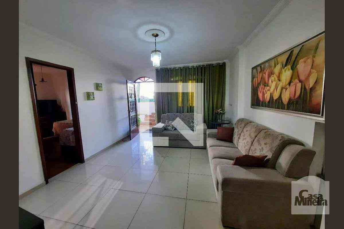 Casa com 6 quartos à venda no bairro Jardim Guanabara, 360m²