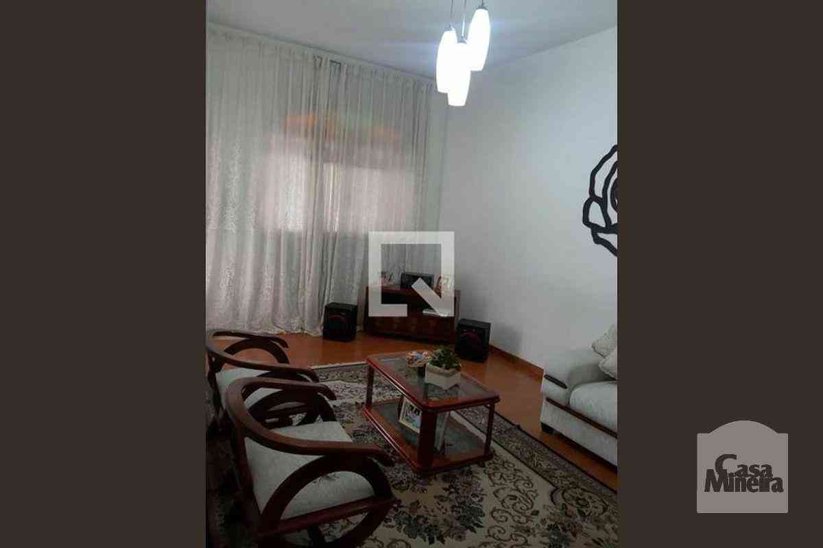 Casa com 3 quartos à venda no bairro Jardim Guanabara, 260m²