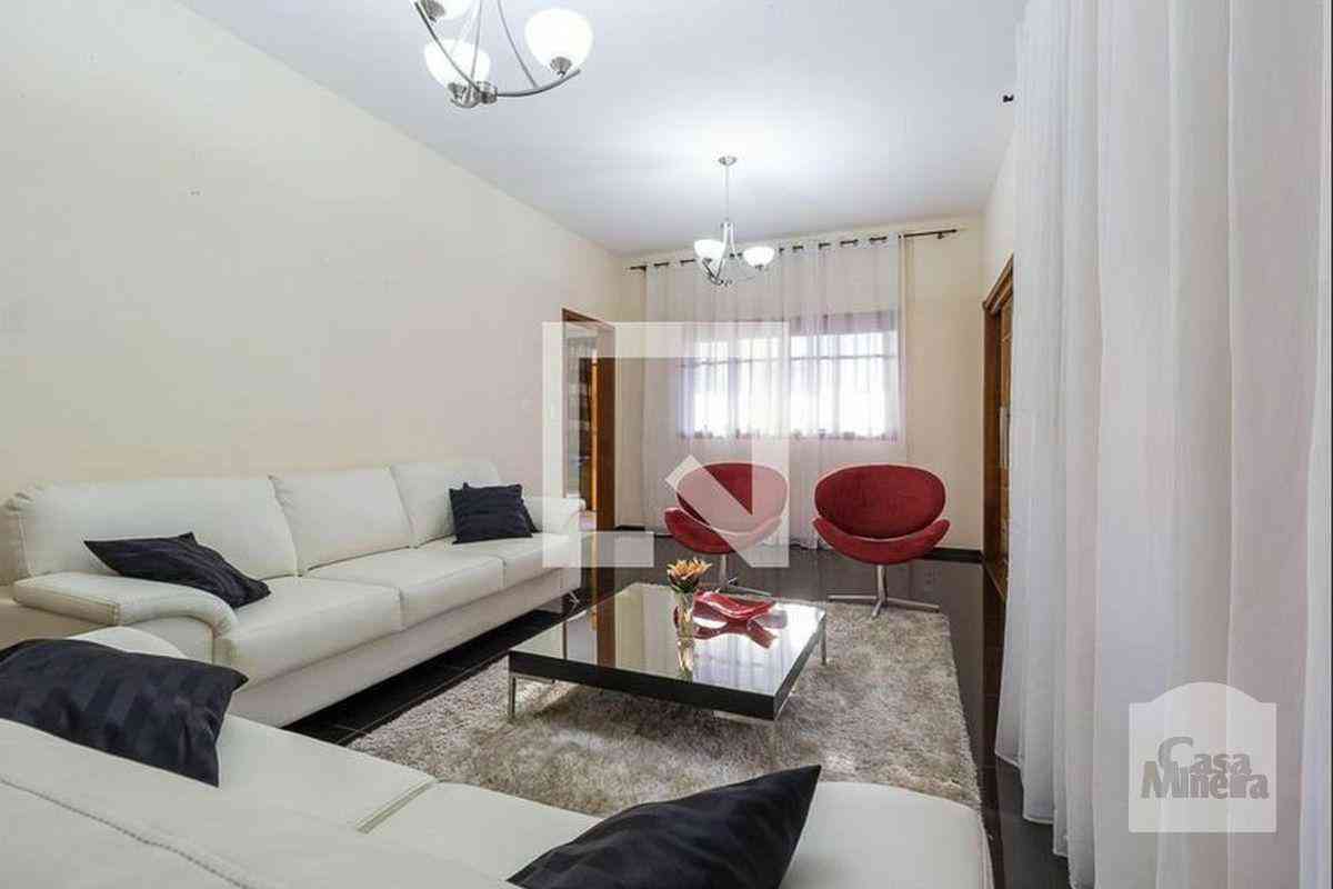 Casa com 5 quartos à venda no bairro Flamengo, 320m²