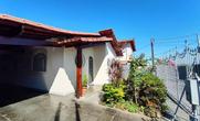 Casa, 2 Quartos, 3 Vagas