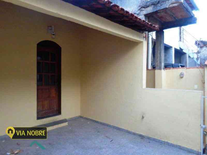 Casa em Condomínio com 3 quartos à venda no bairro Palmeiras, 180m²