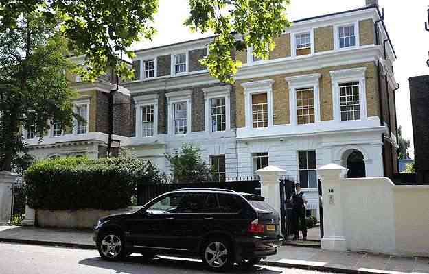 Propriedade situada em Camden Square, Norte de Londres foi a leilo na ltima segunda-feira, 3 - AFP PHOTO / CARL COURT