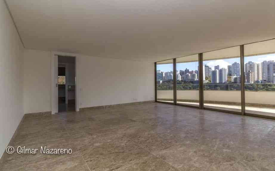 Apartamento com 4 quartos à venda no bairro Vale do Sereno, 244m²