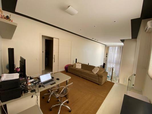 Sala Superior e Escritorio