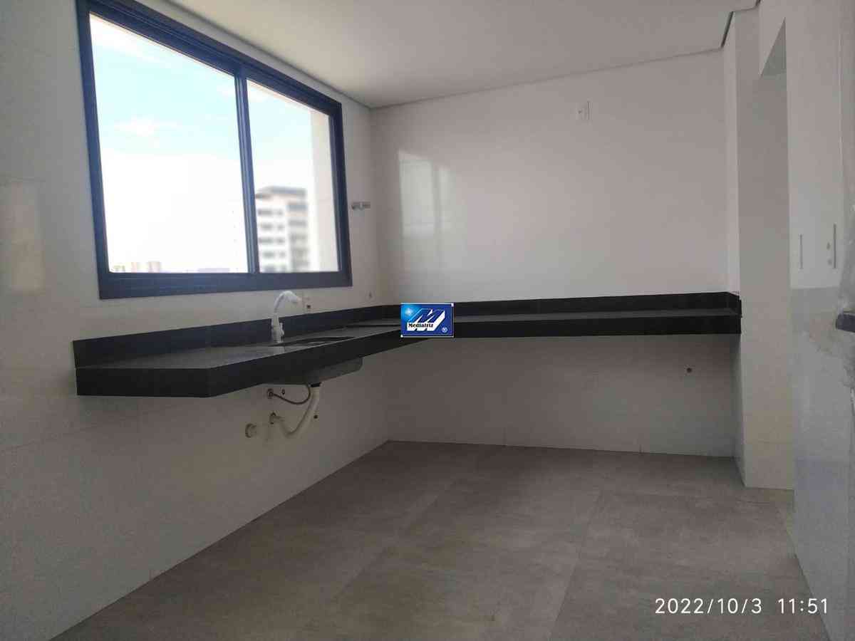 Apartamento com 4 quartos à venda no bairro Nova Floresta, 130m²
