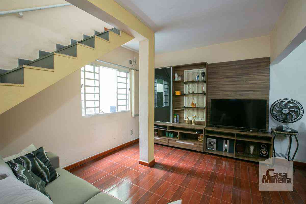 Casa com 4 quartos à venda no bairro Floramar, 587m²