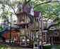 Casa na rvore no Texas construda para crianas lembra manso em miniatura