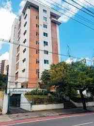 Apartamento com 4 quartos à venda no bairro Parnamirim, 250m²