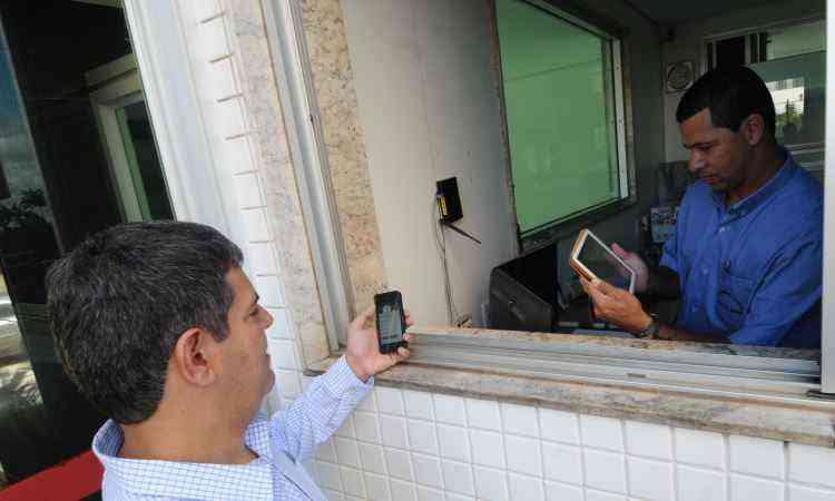 Notificao por celular informa movimentao em casa - Cristina Horta/EM/D.A Press