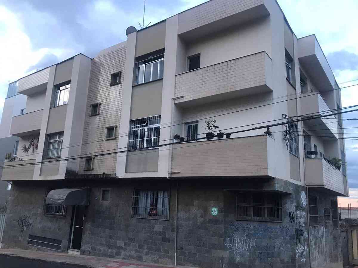 Apartamento com 3 quartos à venda no bairro Colégio Batista, 85m²