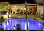 Casa em Condomínio, 4 Quartos, 2 Vagas, 1 Suite